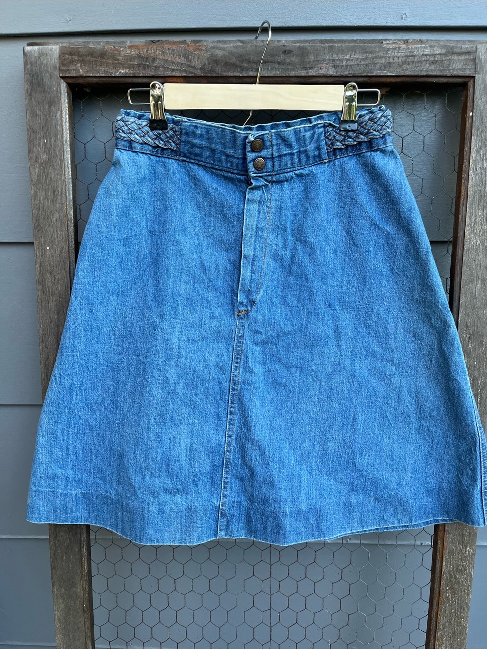 Vintage JC Penney A-Line Denim Skirt Braided Waist Zipper And Snap Medium Read